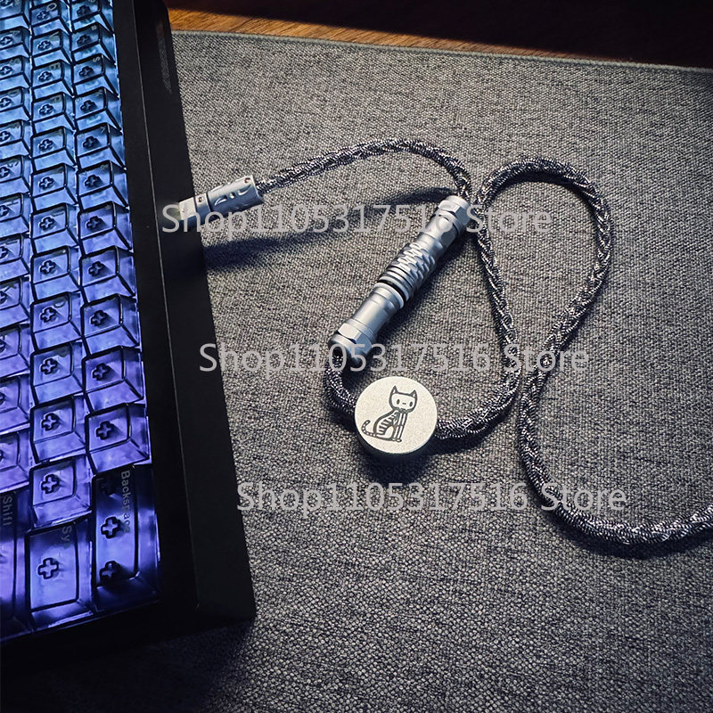 كابل لوحة مفاتيح ميكانيكية من  - مراجعة Aviator Connector Kit وسعره