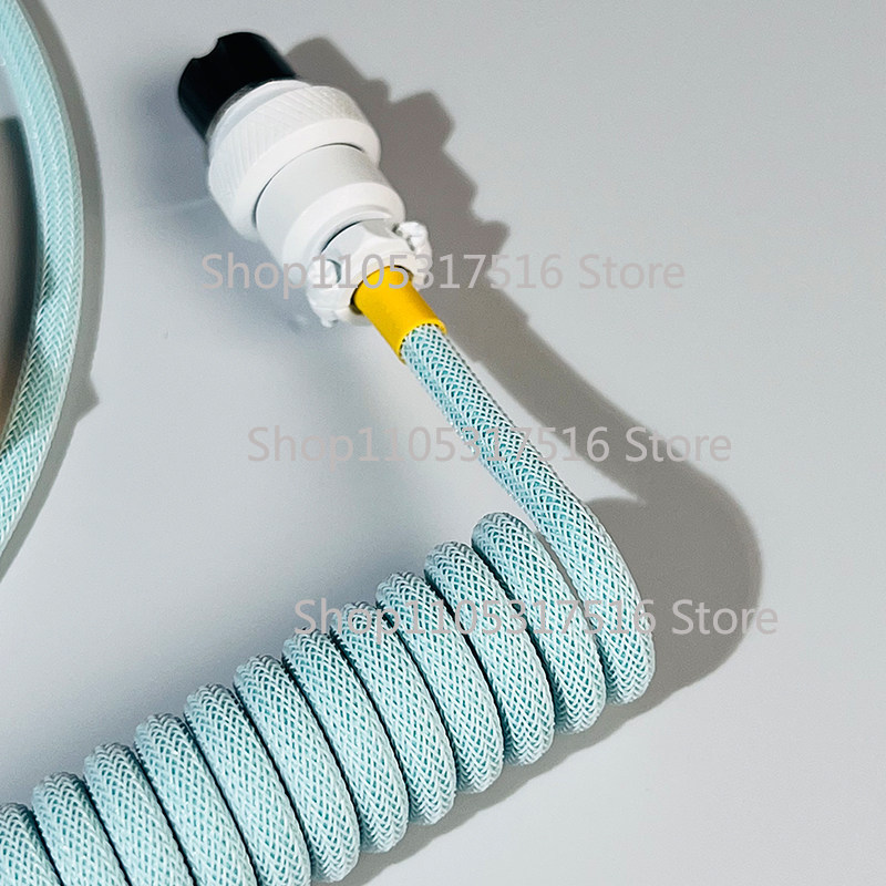 كابل لوحة مفاتيح ميكانيكية مخص - مراجعة Aviator Connector Kit وسعره